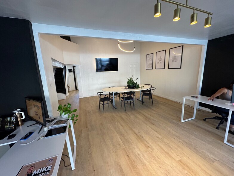 More Photos Of 101 W Main St, Visalia Freestanding For Sale