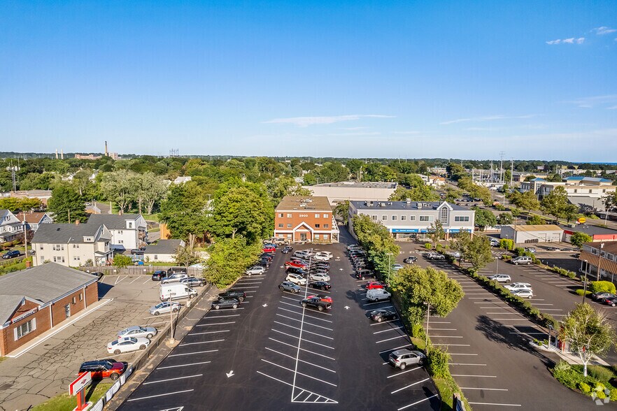 More Photos Of 2900 Main St, Stratford Medical For Sale