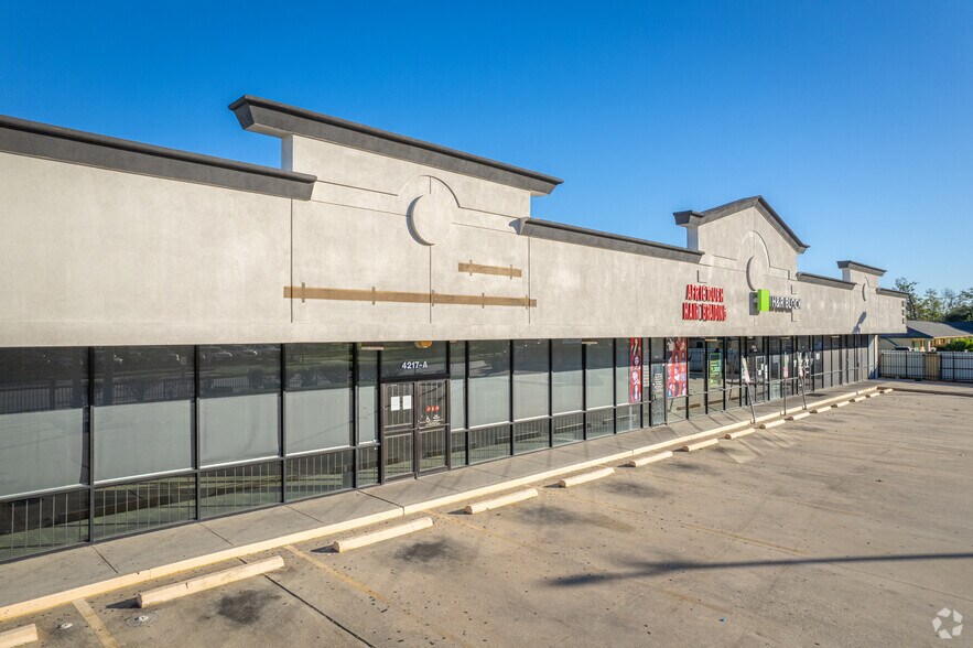 More Photos Of 4217 Tidwell Rd, Houston Storefront For Sale