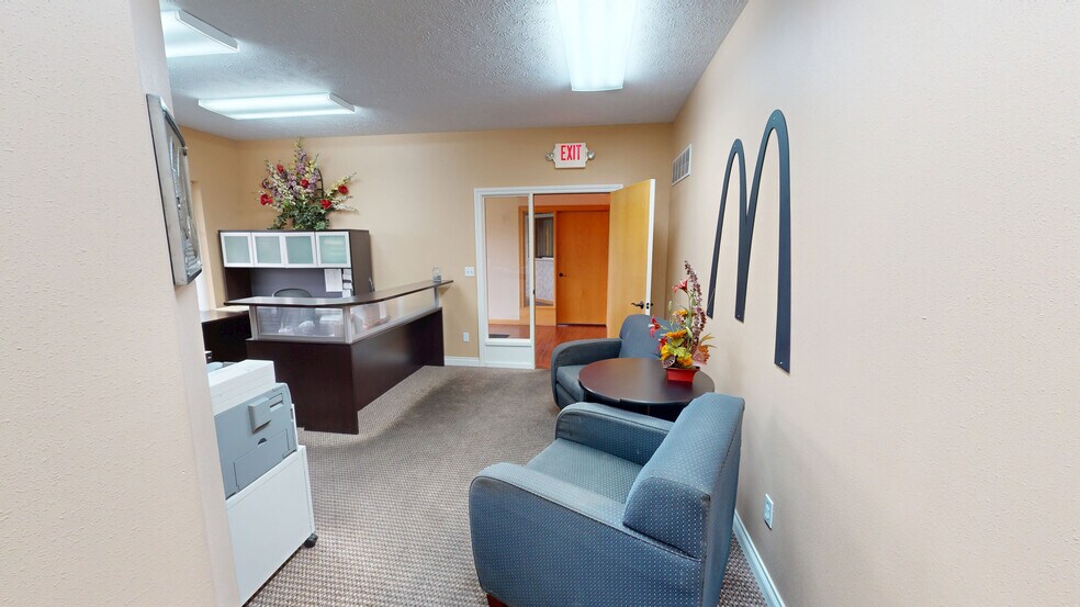 More Photos Of 1503 Glastonbury Dr, Saint Johns Medical For Sale