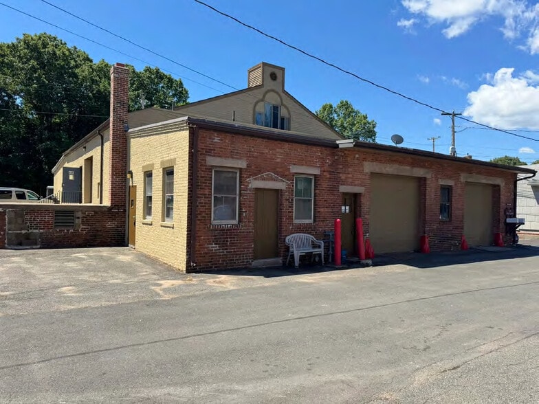 More Photos Of 48 Stock Pl, Manchester Warehouse For Sale