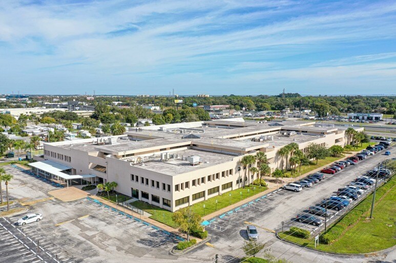 More Photos Of 16120 N Us Hwy 19, Clearwater Office For Lease