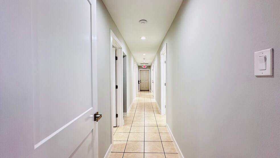 More Photos Of 6502 Memorial Dr, Texas City Medical For Sale