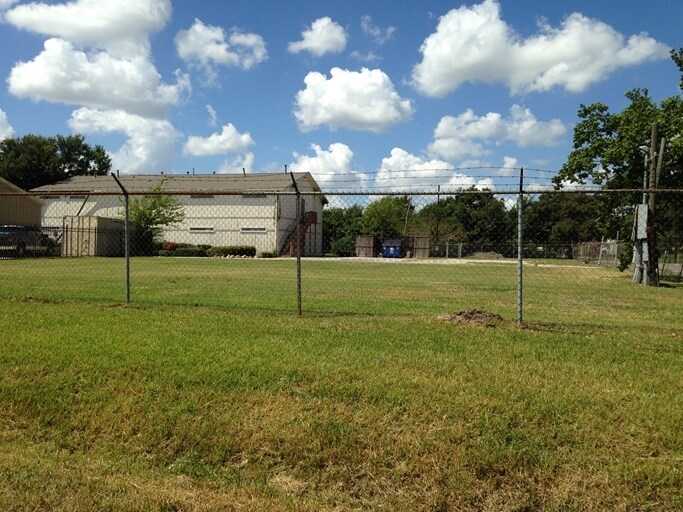 Primary Photo Of 4705 Lyons Ave, Houston Religious Facility For Sale