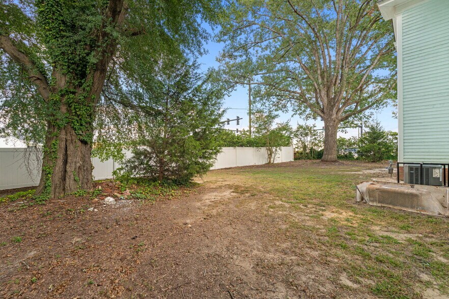 More Photos Of 202 W Main St, Sanford Office Residential For Sale