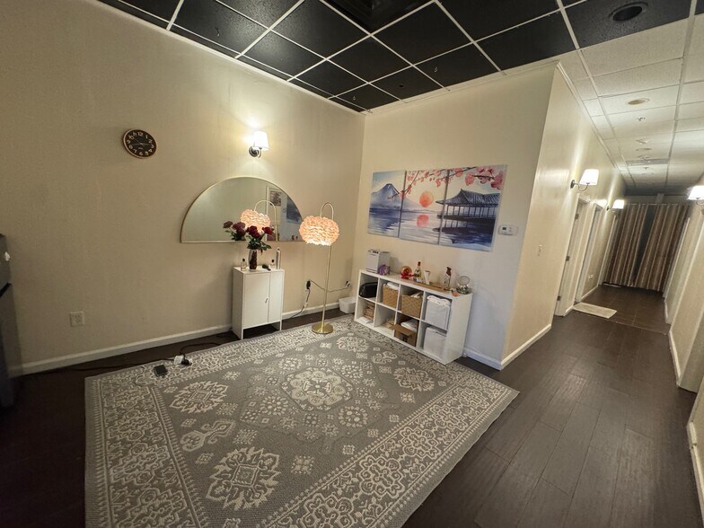 More Photos Of 6111-6127 N Fry Rd, Katy Unknown For Lease
