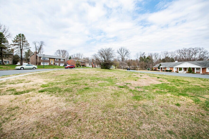 More Photos Of 715 S Shamrock Rd, Bel Air Office Residential For Sale