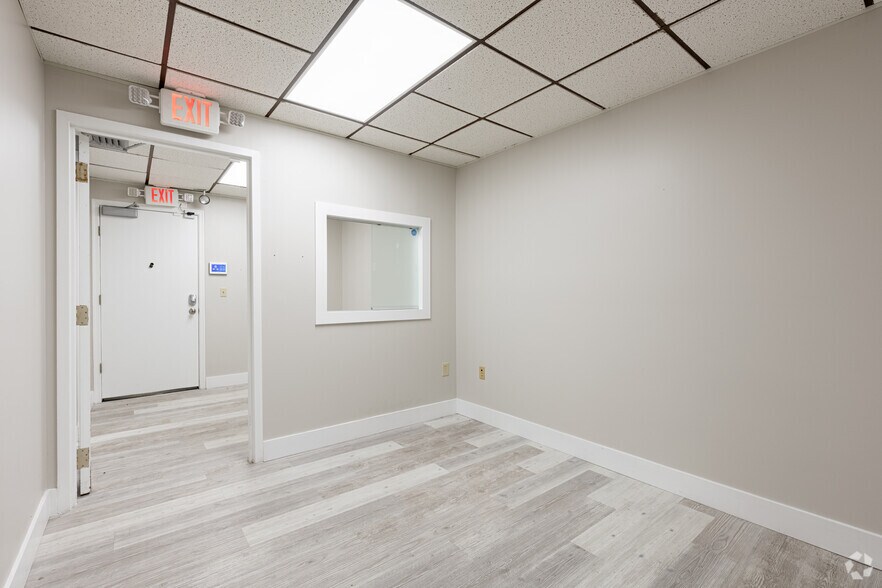 More Photos Of 499 NW 70th Ave, Plantation Office For Sale