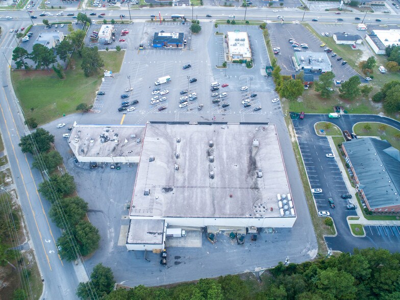 More Photos Of 3616-3650 Ramsey St, Fayetteville Freestanding For Lease
