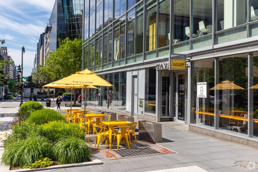 More Photos Of 1200 19th St NW, Washington Office For Sale