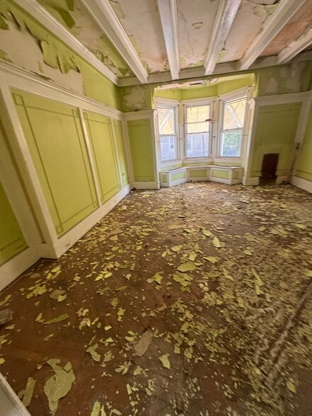 More Photos Of 238 N 53rd St, Philadelphia Funeral Home For Sale