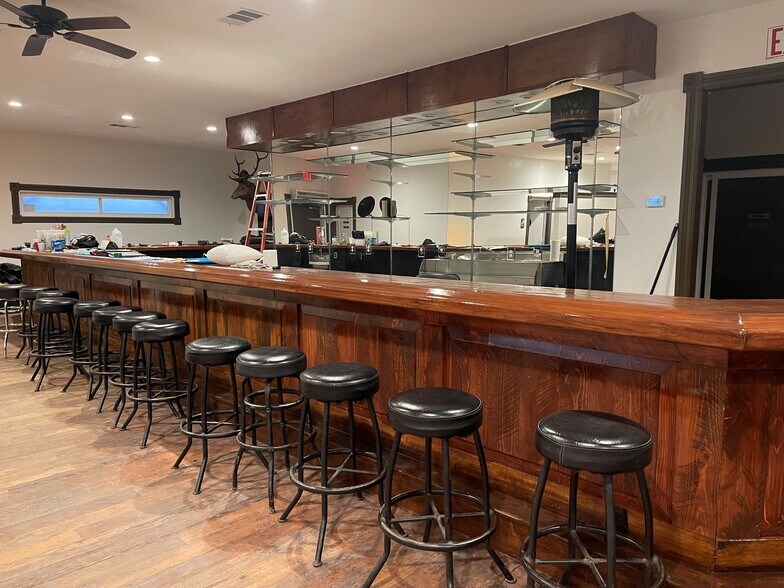 More Photos Of 5020 19 1/2 Ave, Riverdale Restaurant For Sale