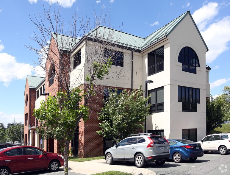 More Photos Of 943 Glenwood Station Ln, Charlottesville Medical For Lease