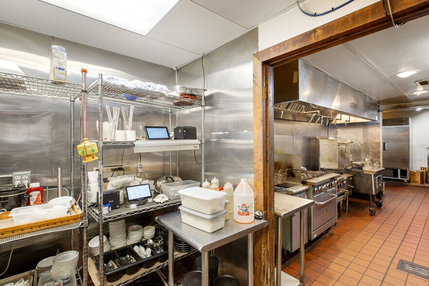 More Photos Of 430 E Saint George Blvd, Saint George Restaurant For Lease