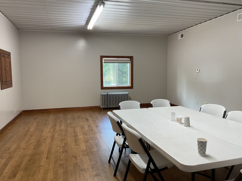 More Photos Of 6991 Township Road 654, Millersburg Office Residential For Lease