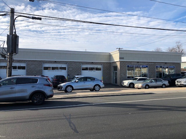 More Photos Of 1000 Fulton St, Farmingdale Warehouse For Lease