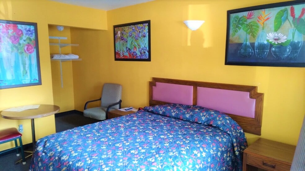 More Photos Of 7795 State Route 154, Baldwin Hotel For Sale