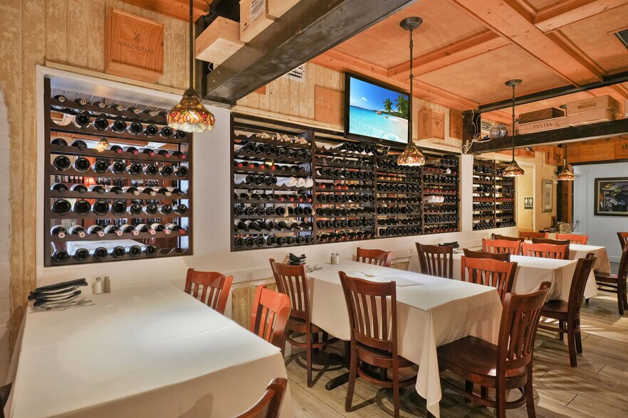 More Photos Of 3800 SW 8th St, Coral Gables Restaurant For Sale