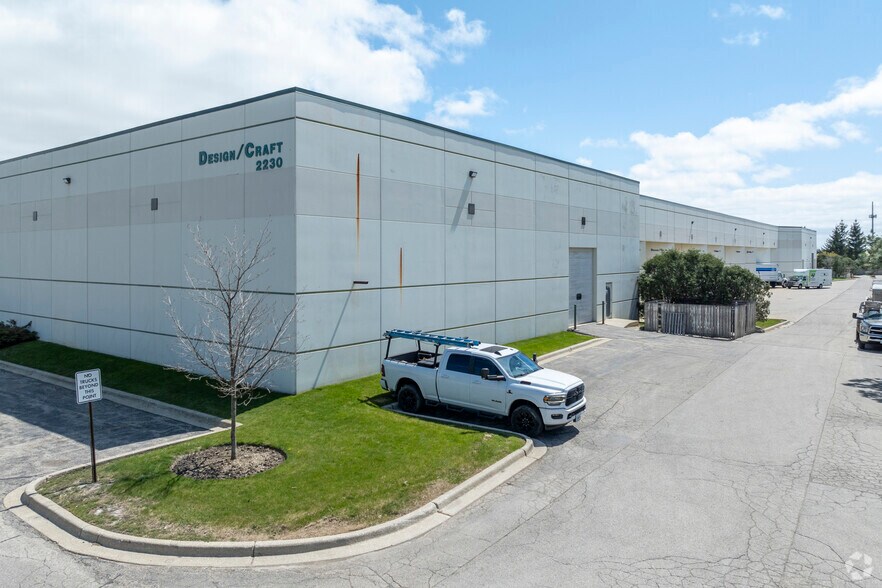 More Photos Of 2230-2300 Ridge Dr, Glenview Warehouse For Lease