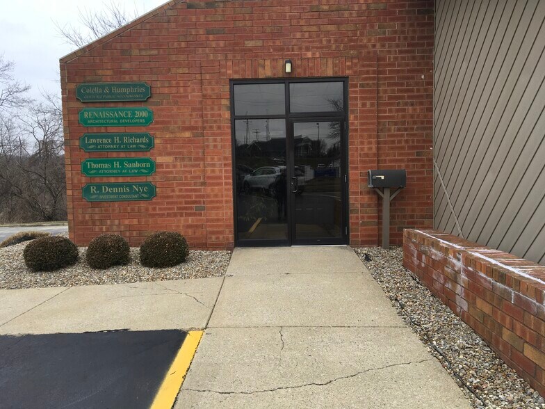 More Photos Of 3770 Starr Centre Dr, Canfield Office For Lease