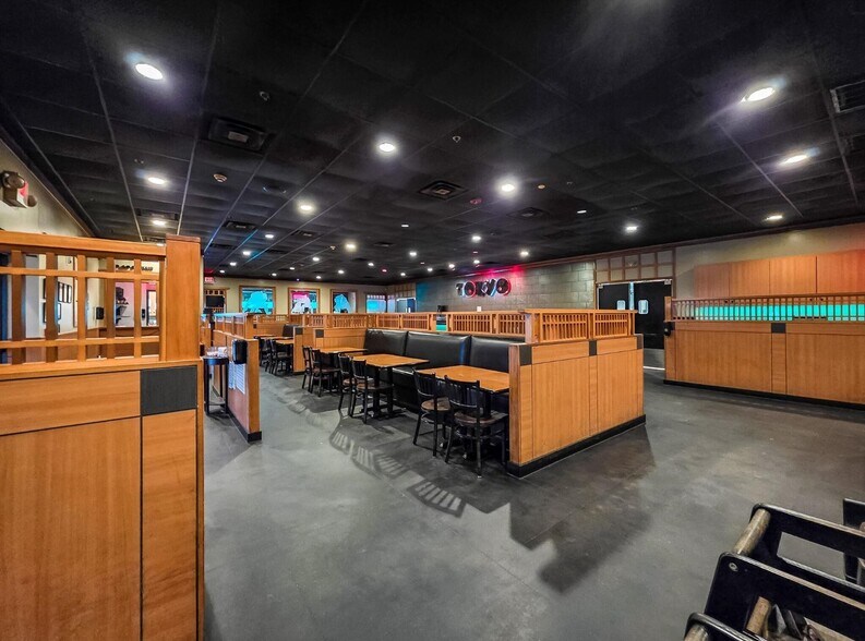 More Photos Of 3300 Central Mall Dr, Port Arthur Restaurant For Sale