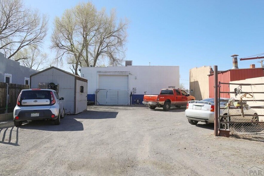 More Photos Of 600 E 11th St, Pueblo Auto Repair For Sale