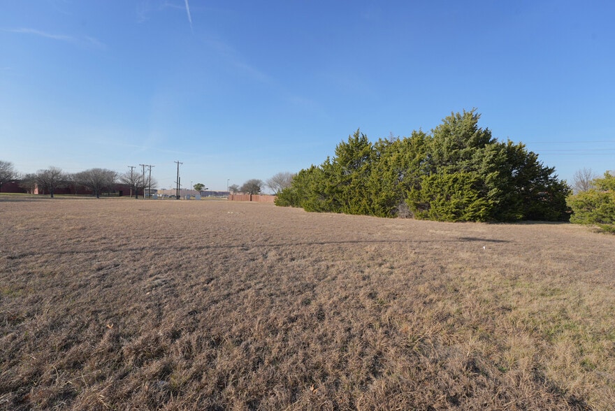 More Photos Of 517 E Beltline Rd, Cedar Hill Land For Sale