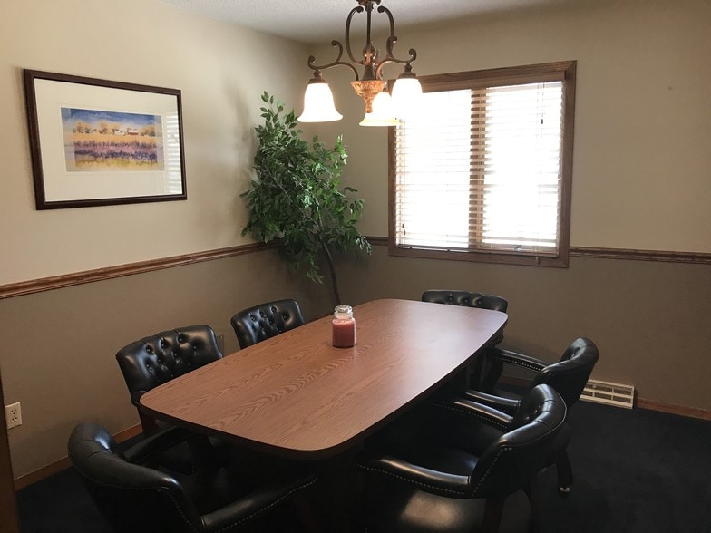 More Photos Of 707 W 11th St, Sioux Falls Coworking Space