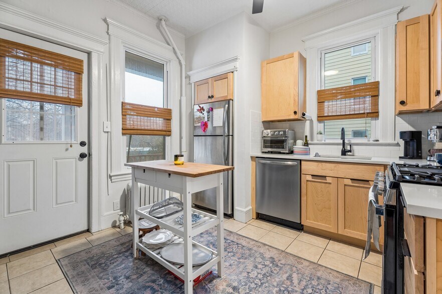 More Photos Of 499 Valley St, Maplewood Storefront Retail Residential For Sale