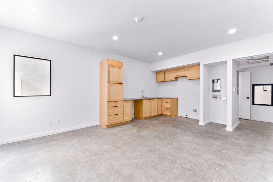 More Photos Of 21 Lalo Way, Tucson Multifamily For Sale