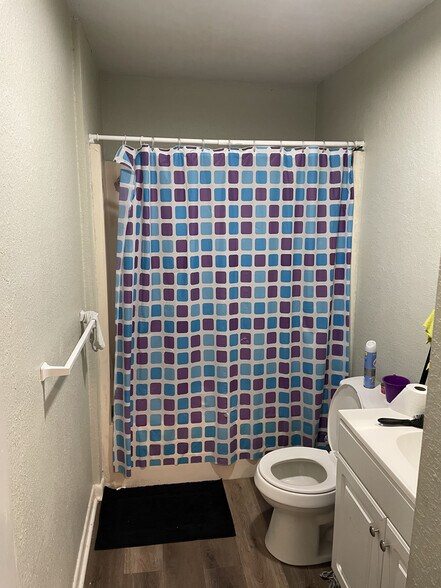 More Photos Of 705 26th 1/2 St, Gulfport Apartments For Sale