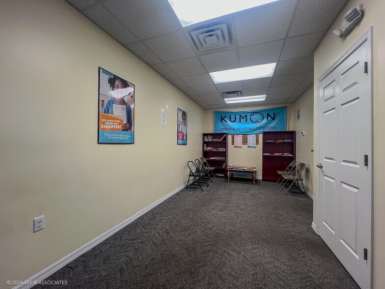 More Photos Of 7550 W University Ave, Gainesville Medical For Sale