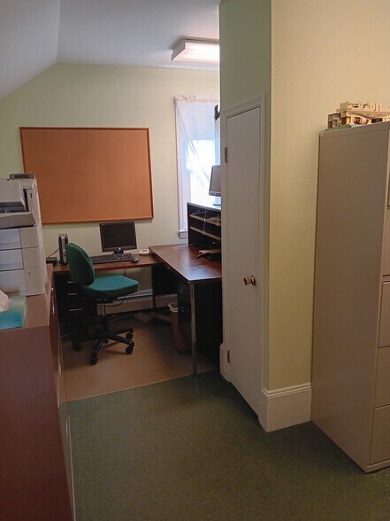 More Photos Of 11 E Cliff St, Somerville Office Residential For Lease