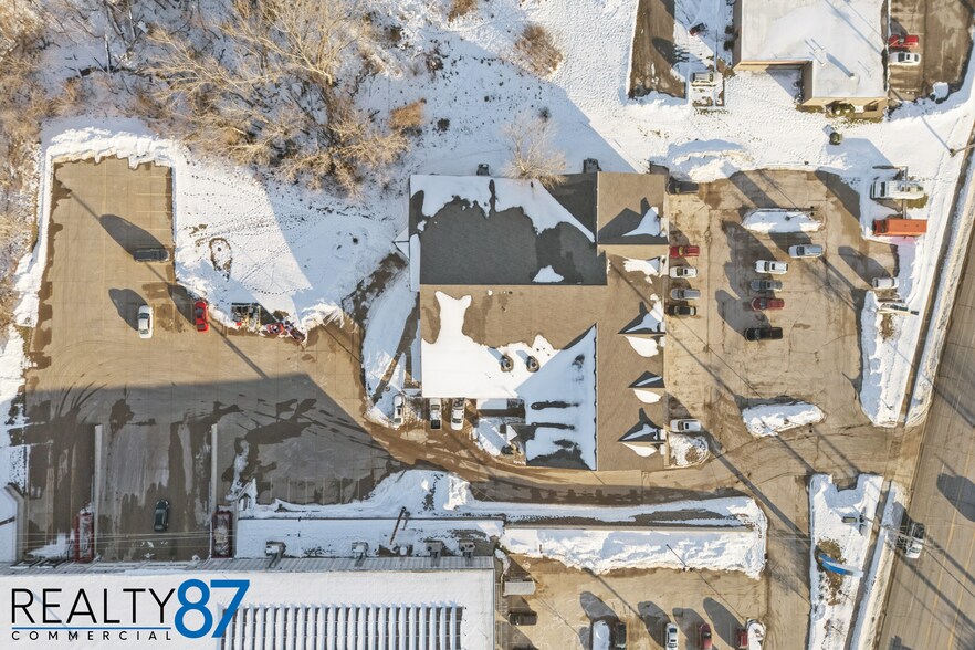 More Photos Of 266 Blairs Ferry Rd NE, Cedar Rapids Storefront For Sale