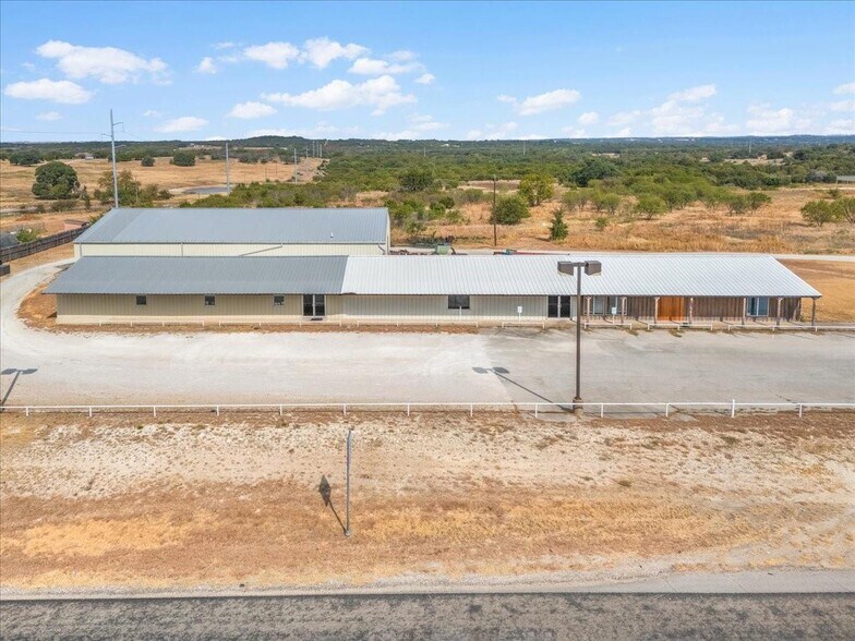 More Photos Of 3206 W Us Highway 377, Granbury Flex For Sale