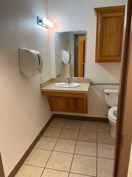 More Photos Of 4102 Old Jacksboro Hwy, Wichita Falls Medical For Lease