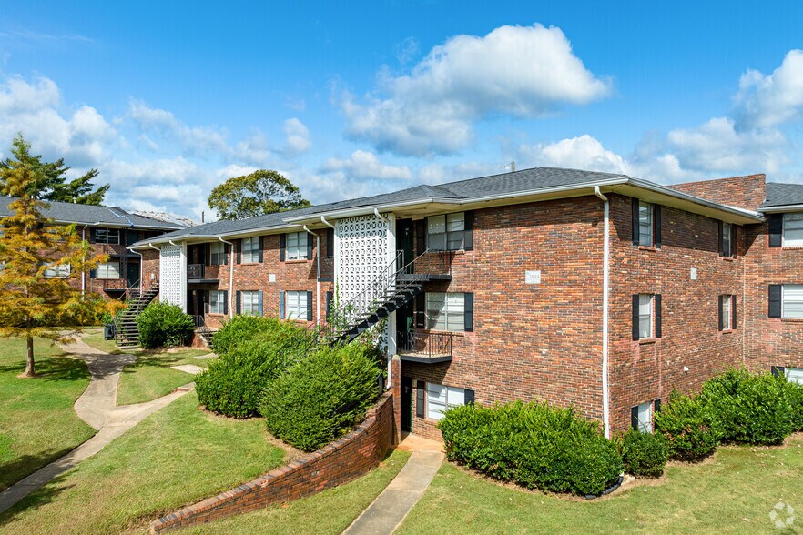 More Photos Of 1988 Plaza Ln SW, Atlanta Apartments For Sale