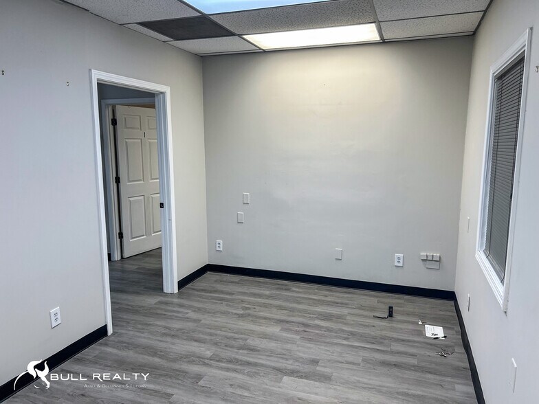 More Photos Of 6667 Vernon Woods Dr, Atlanta Medical For Lease