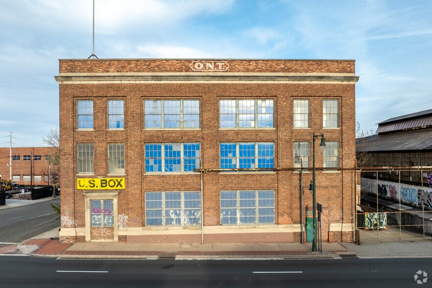 More Photos Of 1292-1298 McCarter Hwy, Newark Manufacturing For Lease