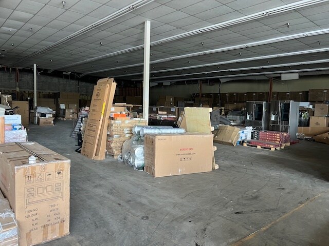 More Photos Of 1055-1097 Bloomington Ave, Bloomington General Retail For Sale