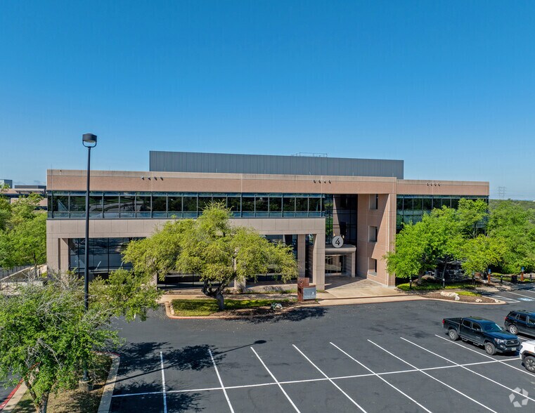 More Photos Of 6500 River Place Blvd, Austin Unknown For Lease