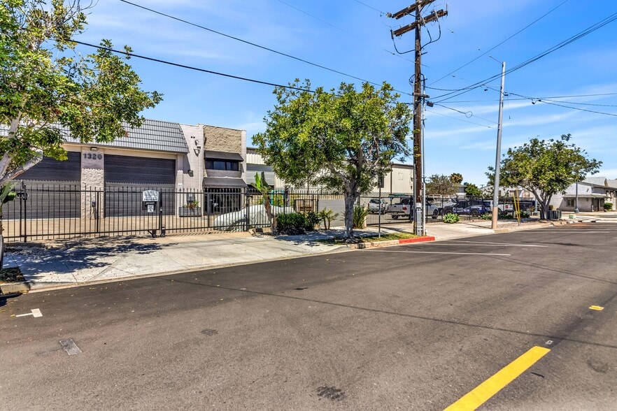 More Photos Of 1316-1320 Coolidge Ave, National City Light Distribution For Sale