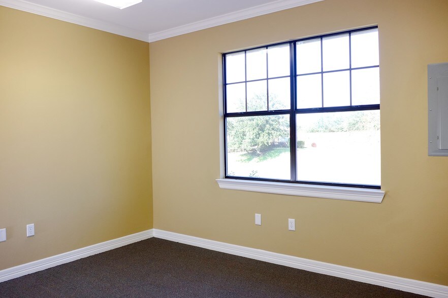 More Photos Of 4502 Riverstone Blvd, Missouri City Office For Lease