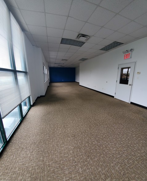 More Photos Of 3845 Richmond Ave, Staten Island Storefront Retail Office For Lease