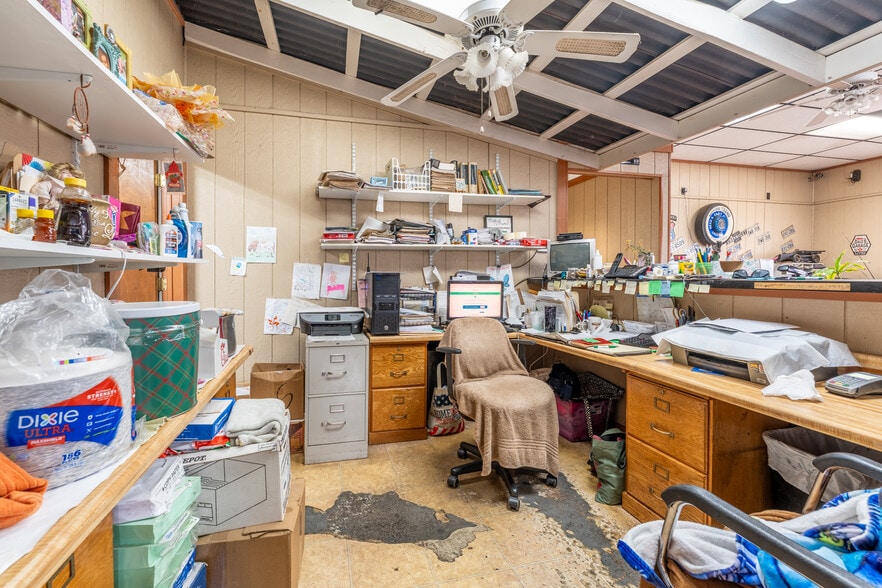 More Photos Of 17727 FM 2920 Rd, Tomball Auto Dealership For Sale