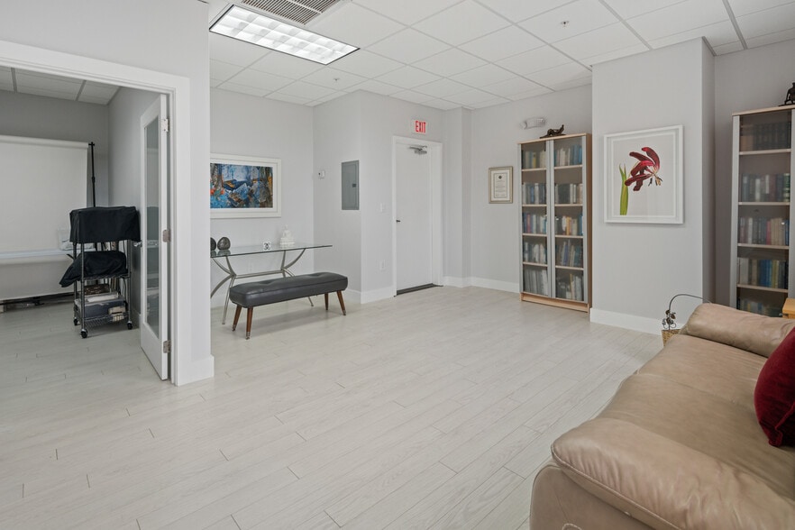 More Photos Of 1805 Ponce de Leon Blvd, Coral Gables Medical For Sale