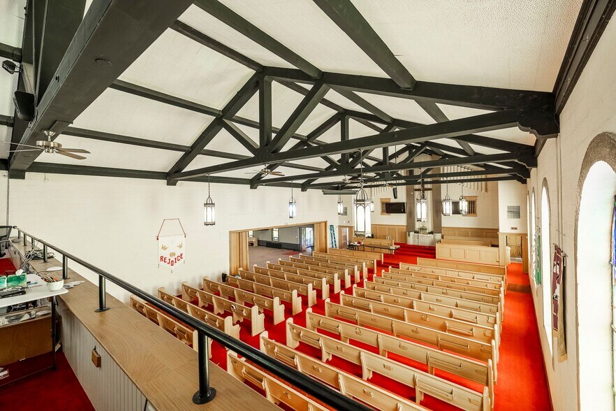 More Photos Of 856 S Green St, Wichita Religious Facility For Sale