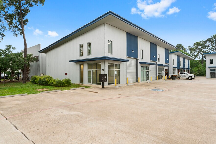 Primary Photo Of 32411 Tamina Rd, Magnolia Light Distribution For Lease