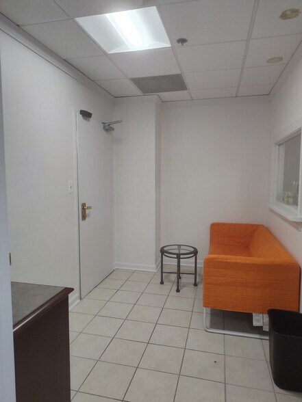 More Photos Of 50 S Pickett St, Alexandria Medical For Sale