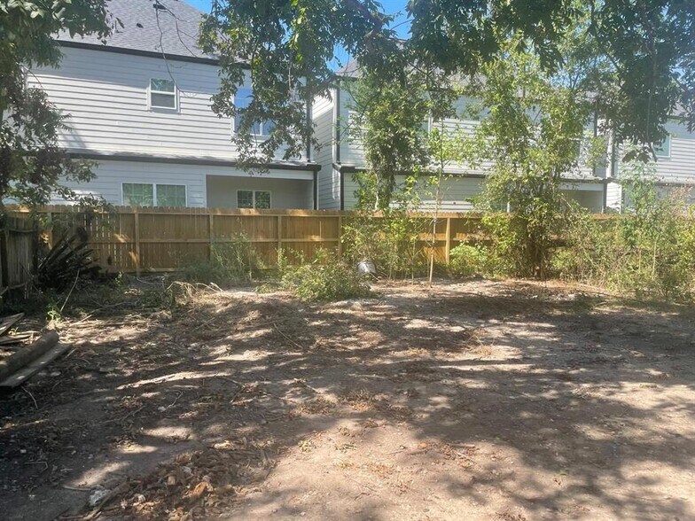 More Photos Of 2602 Paul Quinn St, Houston Land For Sale
